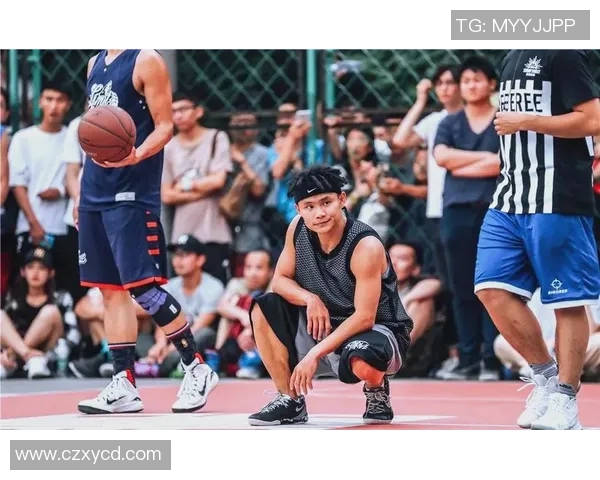 篮球明星F的传奇之路：从青涩少年到全球偶像的奋斗故事
